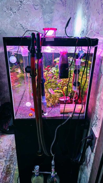 Продается Аквариум с тумбой