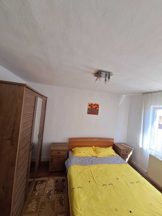 Se oferă spre închiriere apartament cu doua camere, situat în zona Lido - 9 Mai, Târgu Jiu