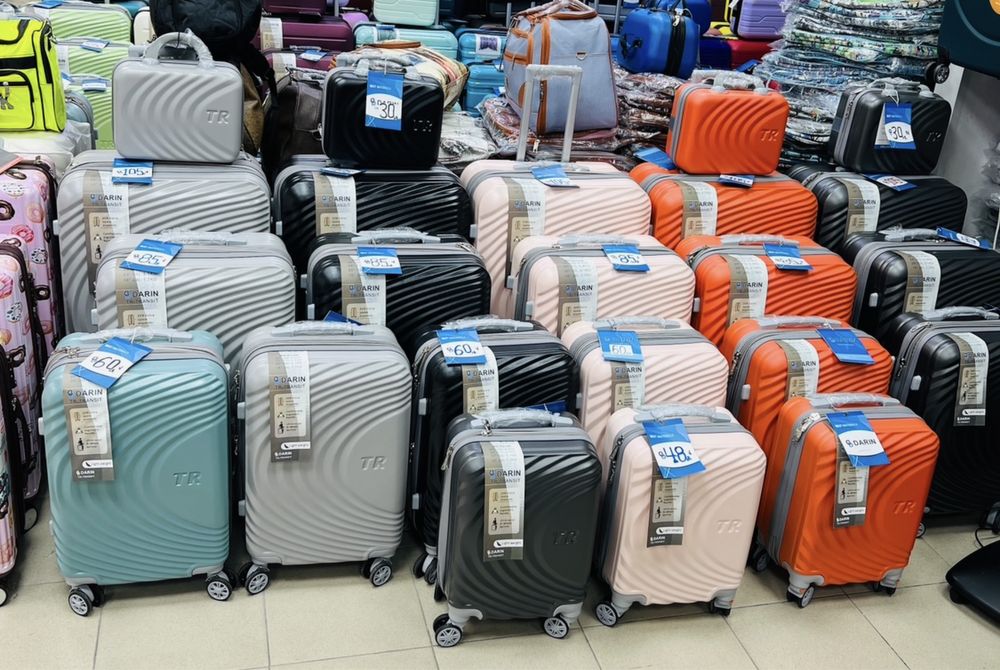 Куфар за ръчен багаж 57x38x23 см Лек ABS с разширител 5см, 4 колела