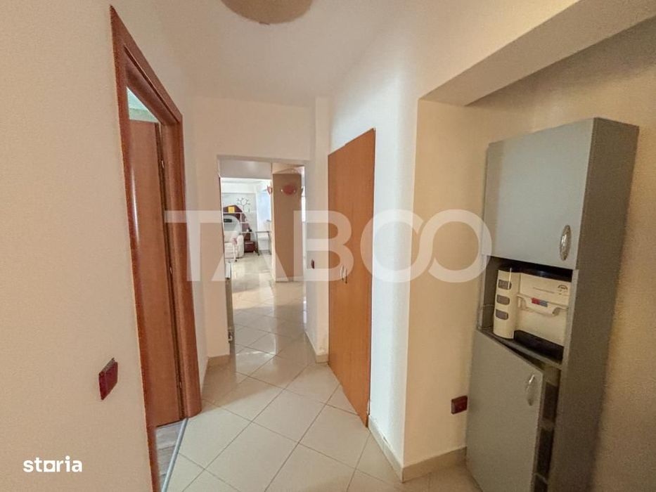 Apartament 4 camere de inchiriat in Piata Cipariu Centru