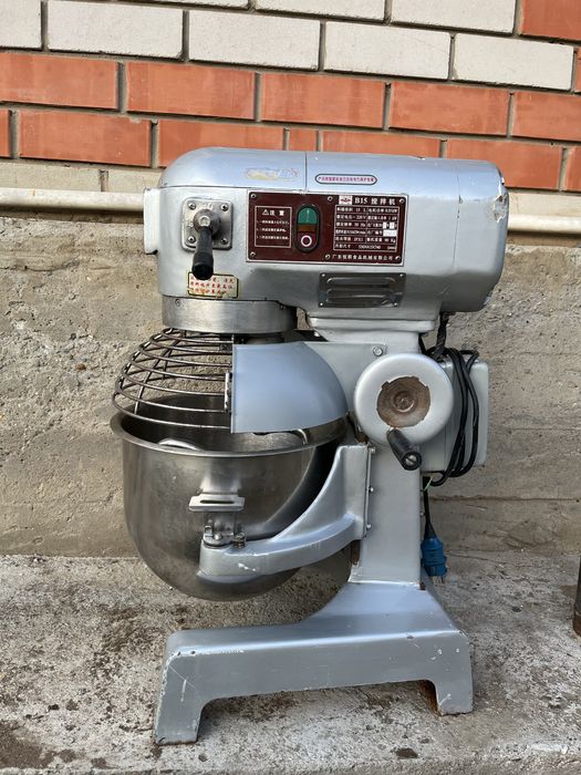 Продам миксер для тесто 220v в отличном сост