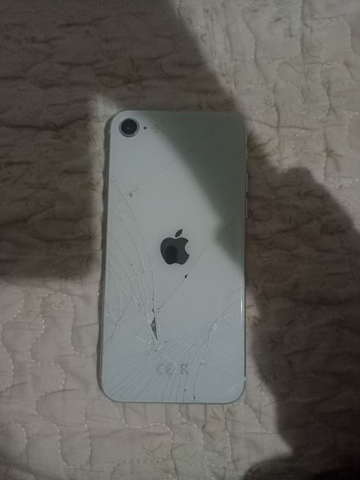 iPhone se батарею нужно заменить