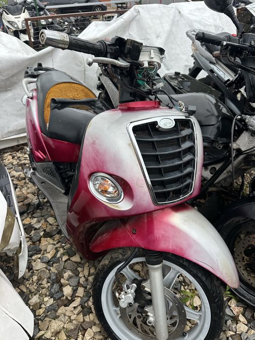 Продавам на части Кимко Пипъл С 250к