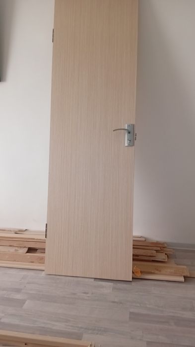 Продам межкомнатные двери бу