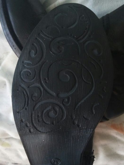 Спортно-елегантни боти, 39