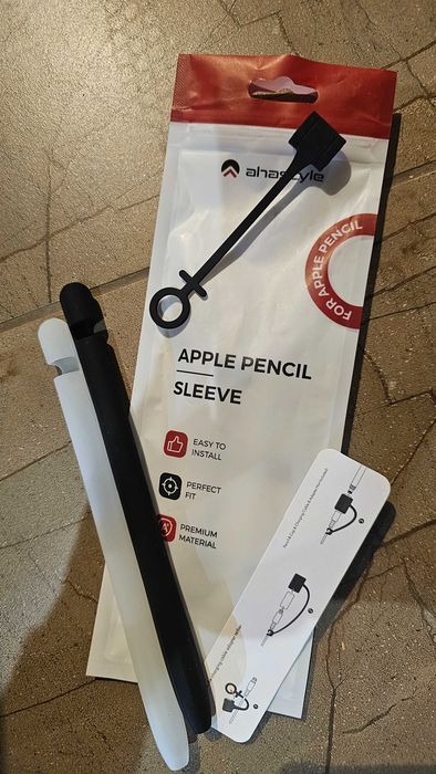 Силиконови калъфи за слушалки и Apple Pencil