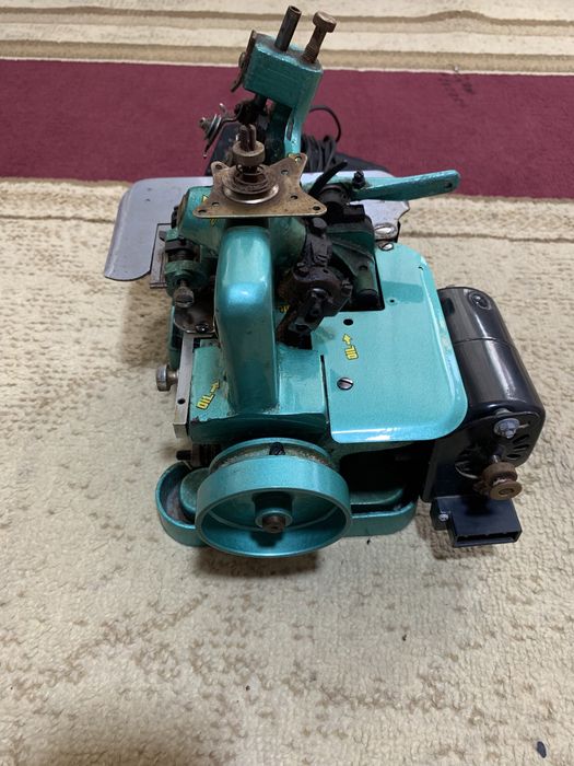 Аверлок швейная машина