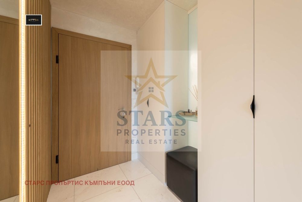 Продажба 3-стаен гр. Варна - к.к. Св.Св. Константин и Елена 138m²