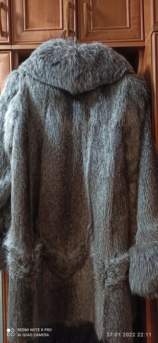Продам нутриевую шубу