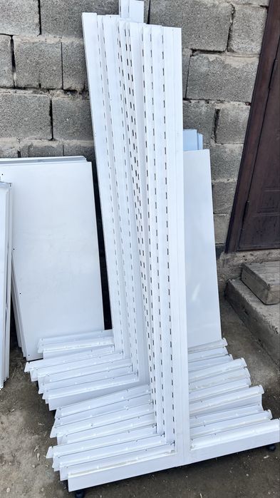 Стойка островок для магазина