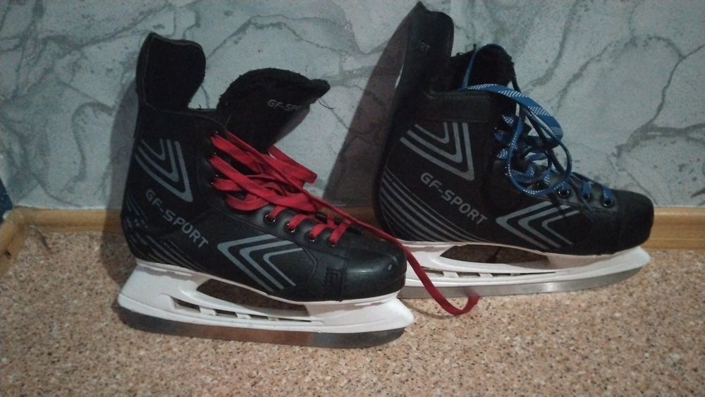 Продам коньки Sport