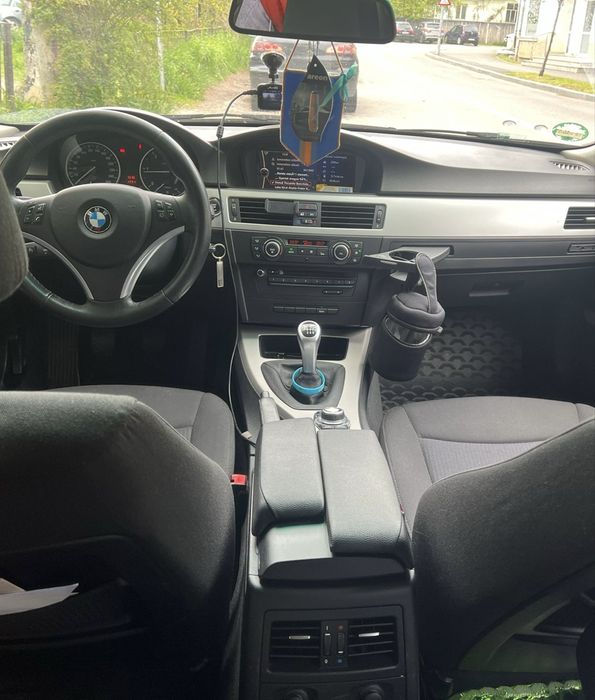 BMW E91, 320d, 177 CP, an 2010 – de vânzare