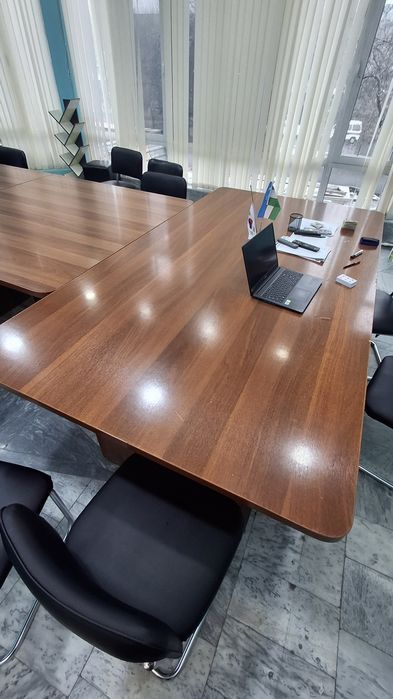 Продаются офисные столы