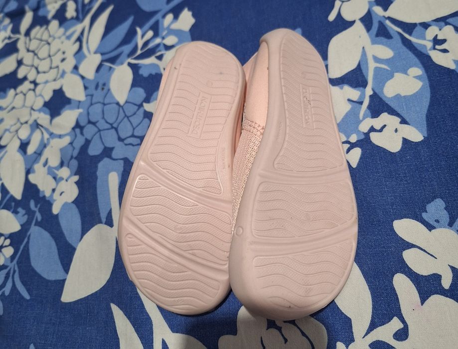 Papuci decathlon nr 30