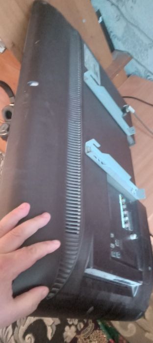 Телевизор Самсунг /70см