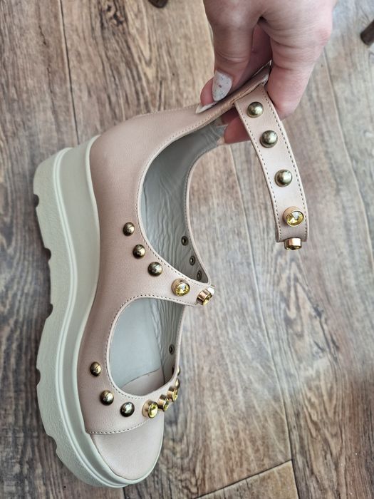 Дамски сандали на платформа!