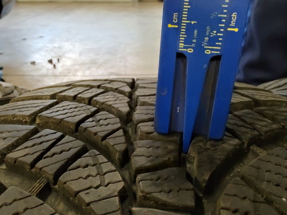 Зимни гуми KUMHO 235/55/17