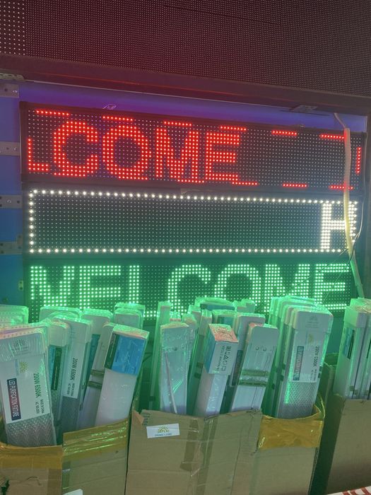 Бегущая строка . Лед экран.