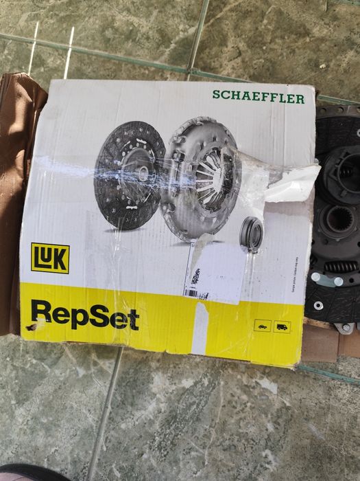 Vând un set de ambreiaj.pentru motoare  VW și Audi