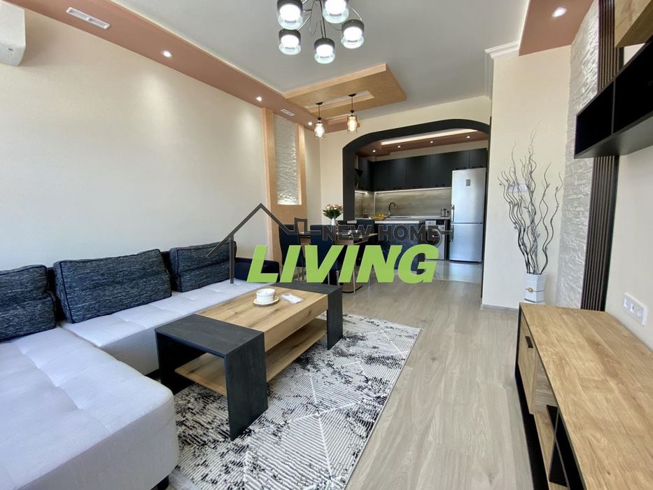 Продава се Двустаен апартамент в Пловдив, Тракия - 68 кв.м за 2177 €/кв.м - Снимка #1