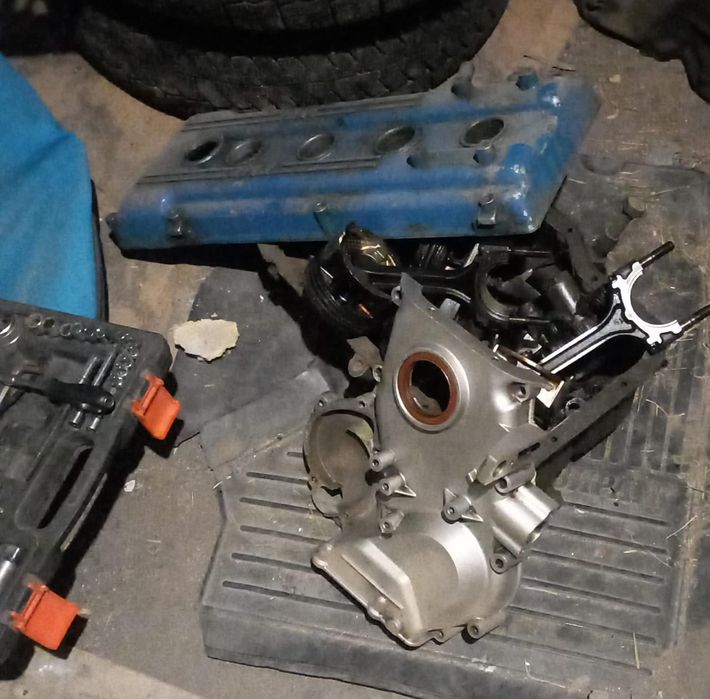 Продам на газель двигатель