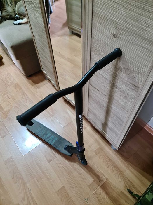 Продам самокат Scooter