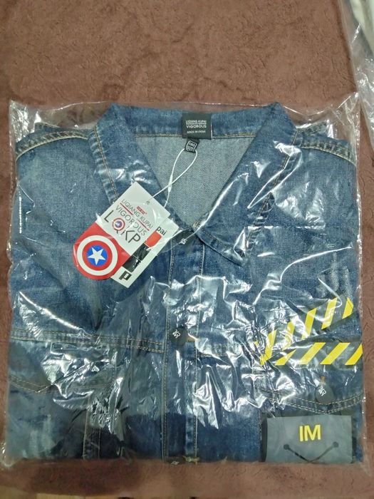 Продам НОВУЮ джинсовую куртку