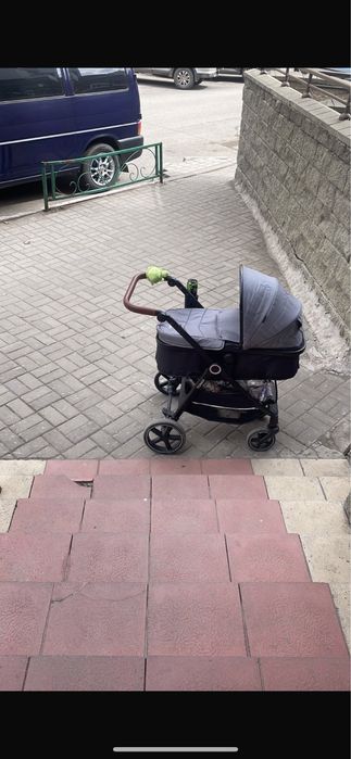 Продам коляску в хорощем состоянии
