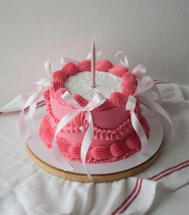 Торт с короной  , торт уау эффекты