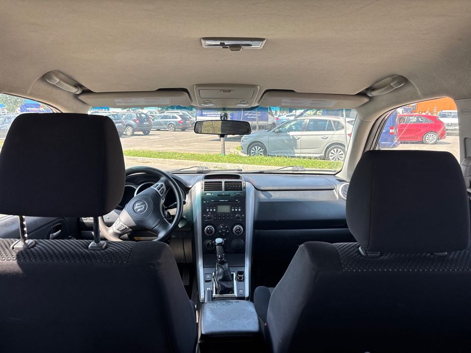 Vând Suzuki grand vitara