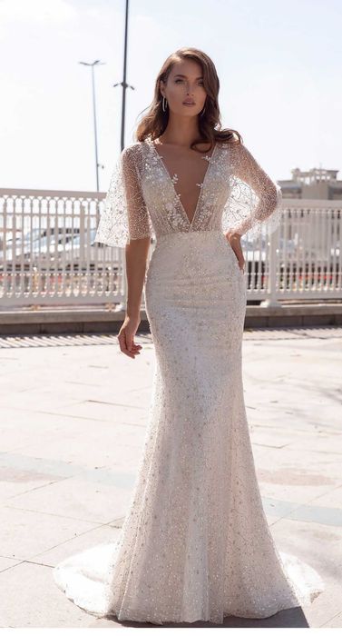 Rochie de mireasa ,marimea S ,culoare ivory