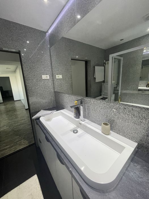 Inchiriez apartament blvd. Independenței