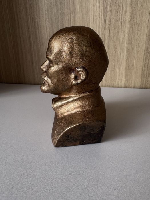 Продам антикварный бронзовый бюст В. И. Ленина СССР