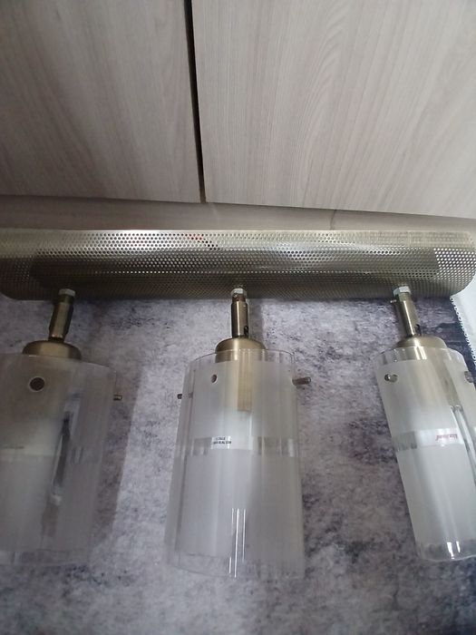 Срочно продам светильник.