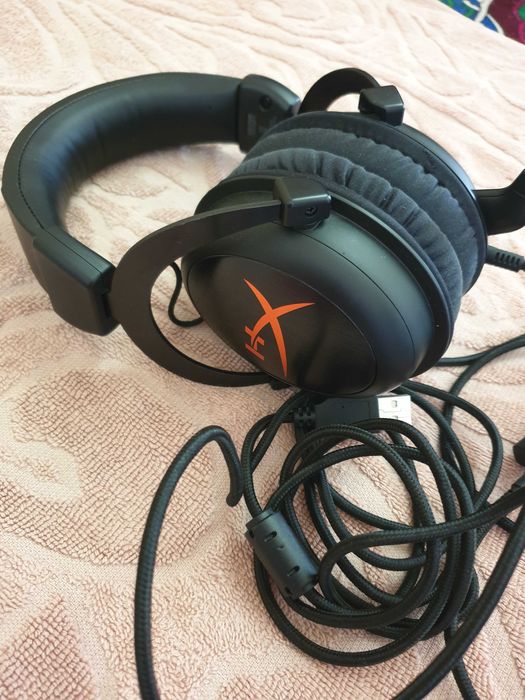 Продам оригинальные наушники HYPER X CLOUD CORE