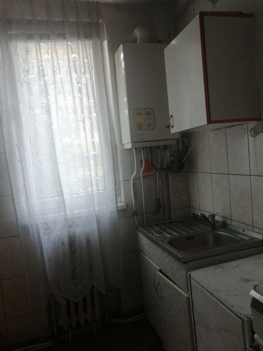 Închiriez apartament 2 camere