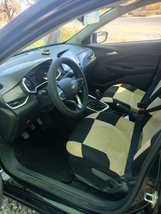 Chevrolet Onix Sotiladi