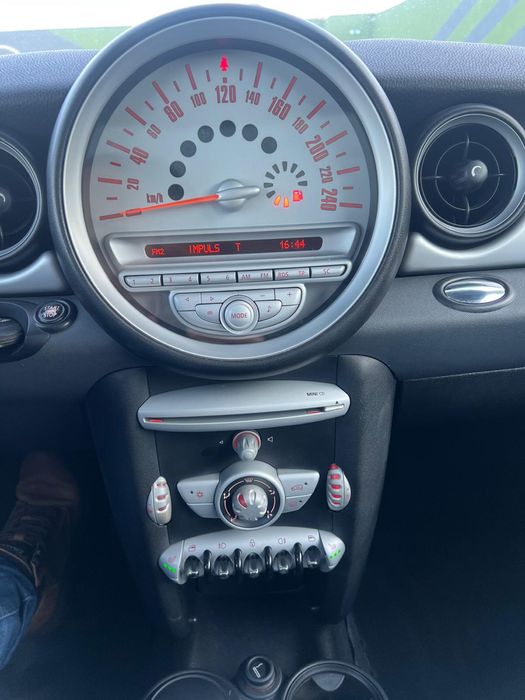 Mini  One 1.6 diesel,panoramic, incalzire scaune,start/stop 109 cai!