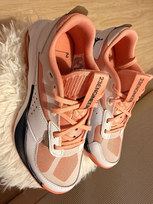 Маратонки Nike Jordan AIR 200E