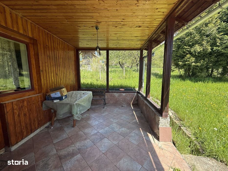 Casă parter+mansarda 100mp + beci, cu teren intravilan 1400 mp