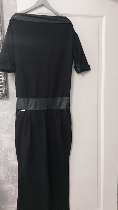 Rochie neagra lunga,