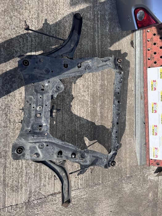 Cadru jug motor Nissan Qashqai J10 2007-2012