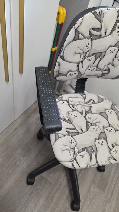 Компьютерный стул