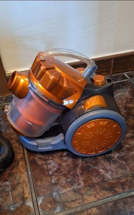 Aspirator fara sac Royalty Line