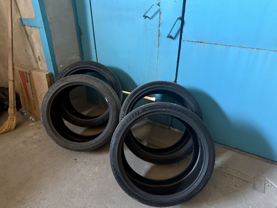 Продам комплект колес  х5м