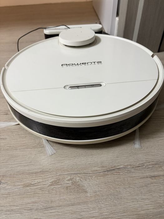 Aspirator Robot Rowenta X-Plorer Serie 95 (Alb) – Ca Nou, Utilizat Doar de Câteva Ori!