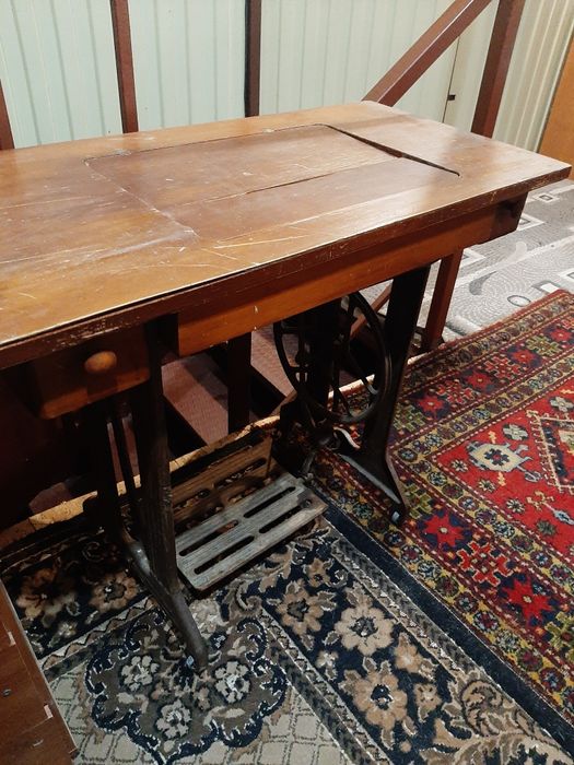 Станина от швейной машинки