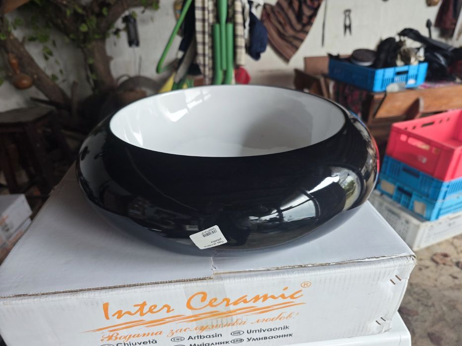 Продавам чисто нови  мивки за баня