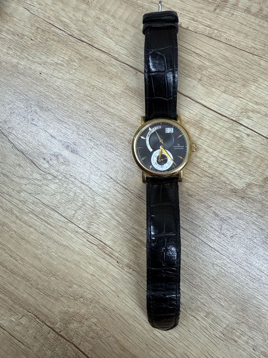 Часовник Candino Sapphire Crystal