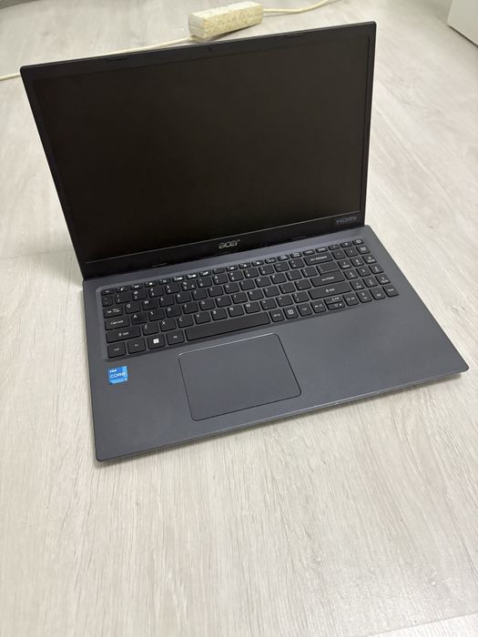 Laptop Acer           .